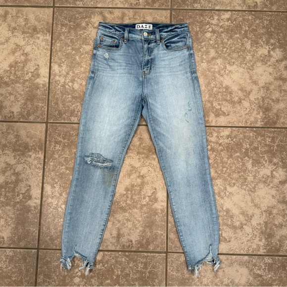 Daze Call You Back Cropped Jeans - Picture 1 of 8